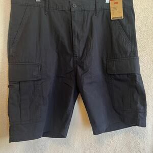 NEW Levi’s navy carrier cargo shorts NWT size 38 work shorts summer